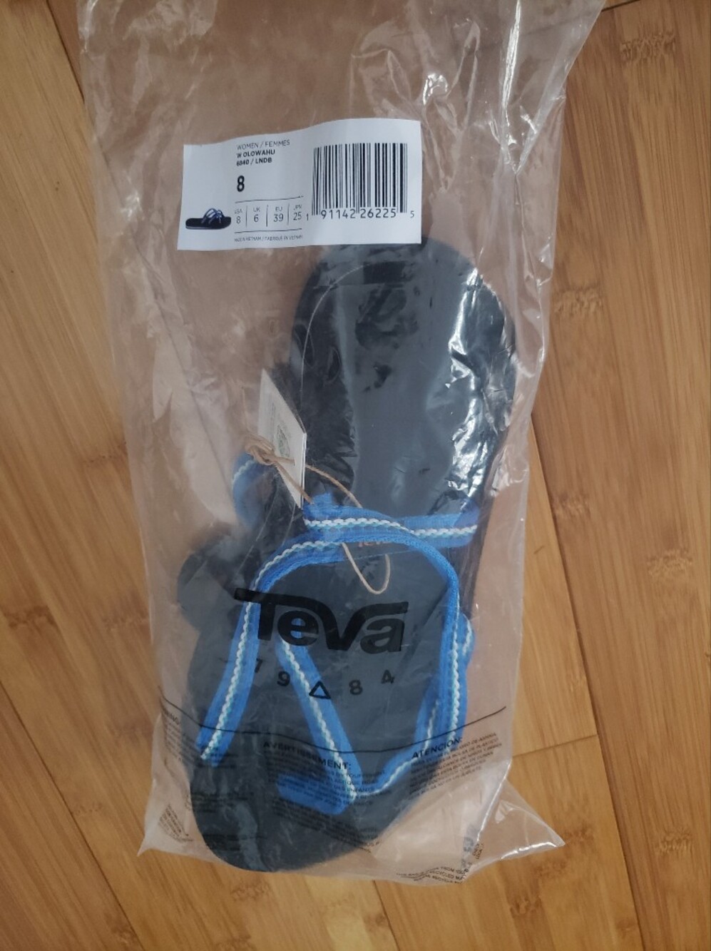 NWT Teva Blue Olowahu Sandal - 8 - Picture 2 of 3